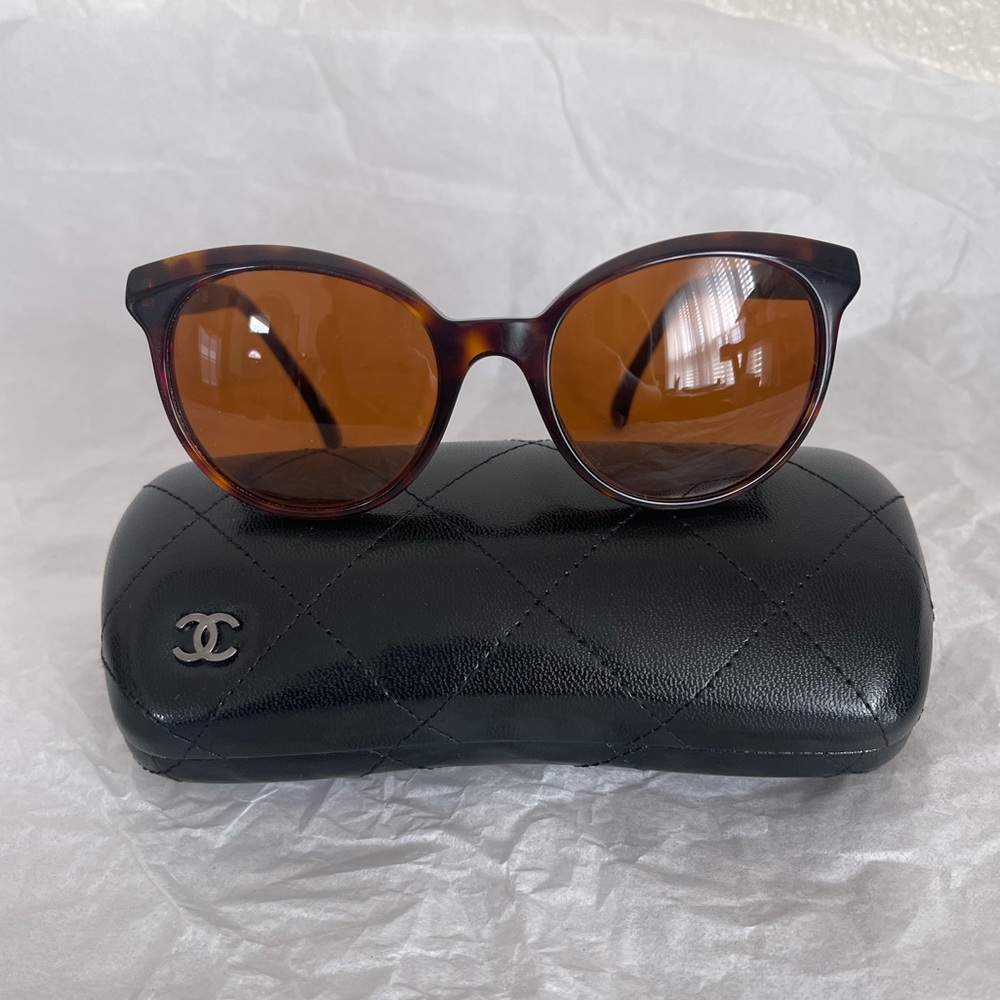 Chanel Sunglasses tortoise brown CC logo cat eye butterfly crest glasses + case